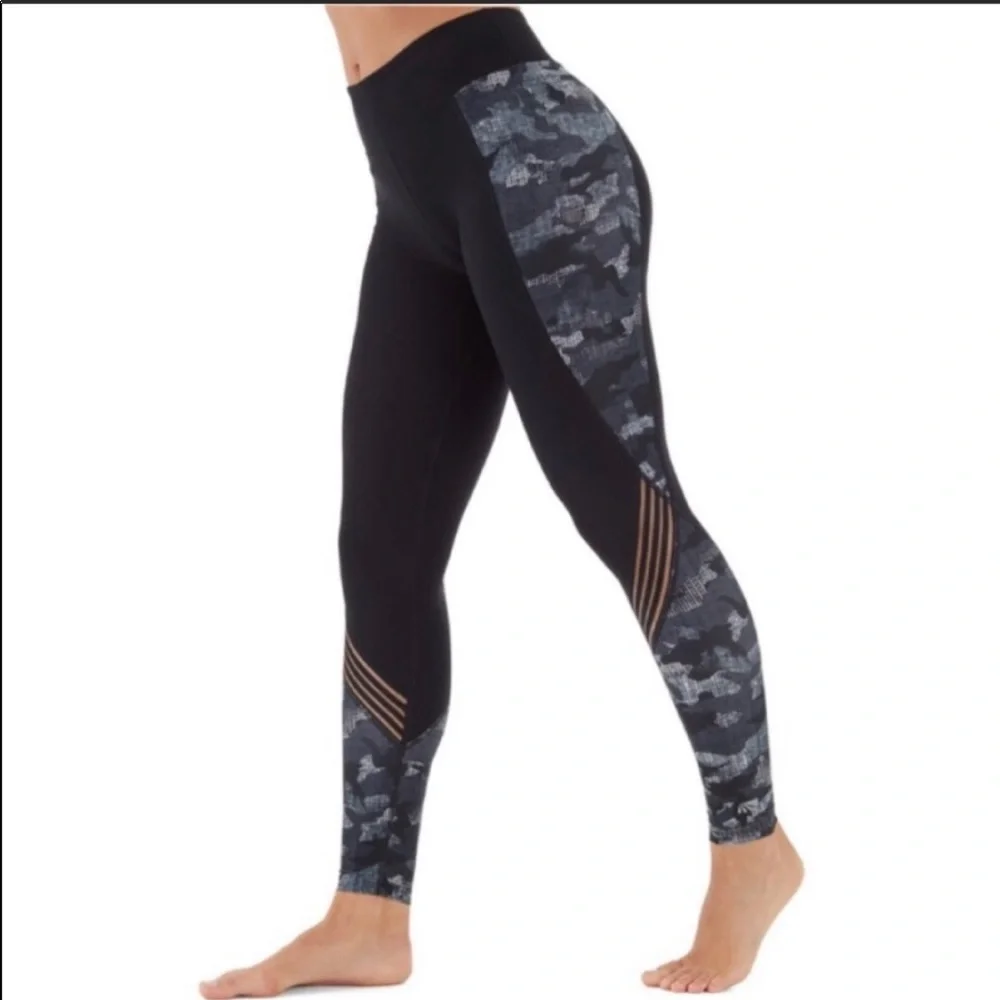 Marika Jordan Evade Active Workout Leggings Size Large NEW